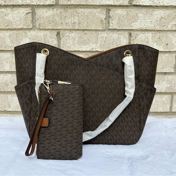 Michael Kors purse and wallet